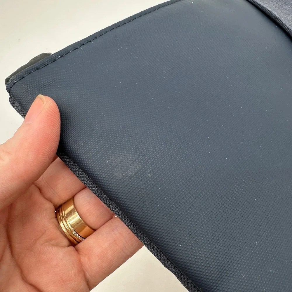 Native Union Stow Slim for Tablet‎ Zipper Top Side Pocket 14